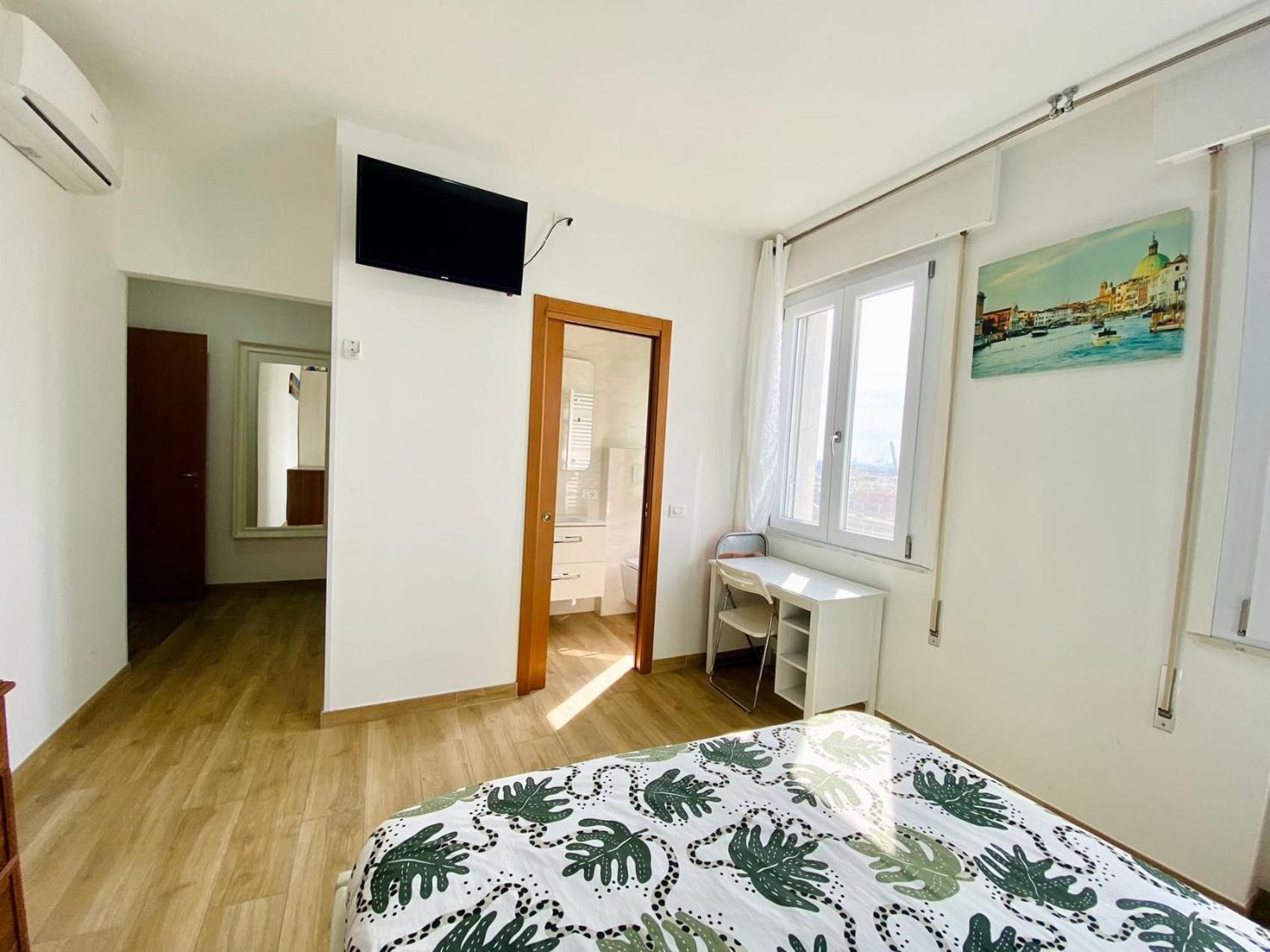 Venice Station House *